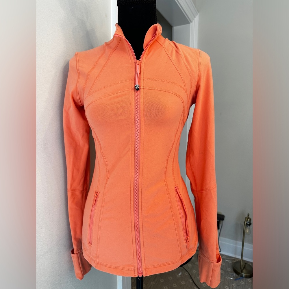 Lululemon Define Coral size 6